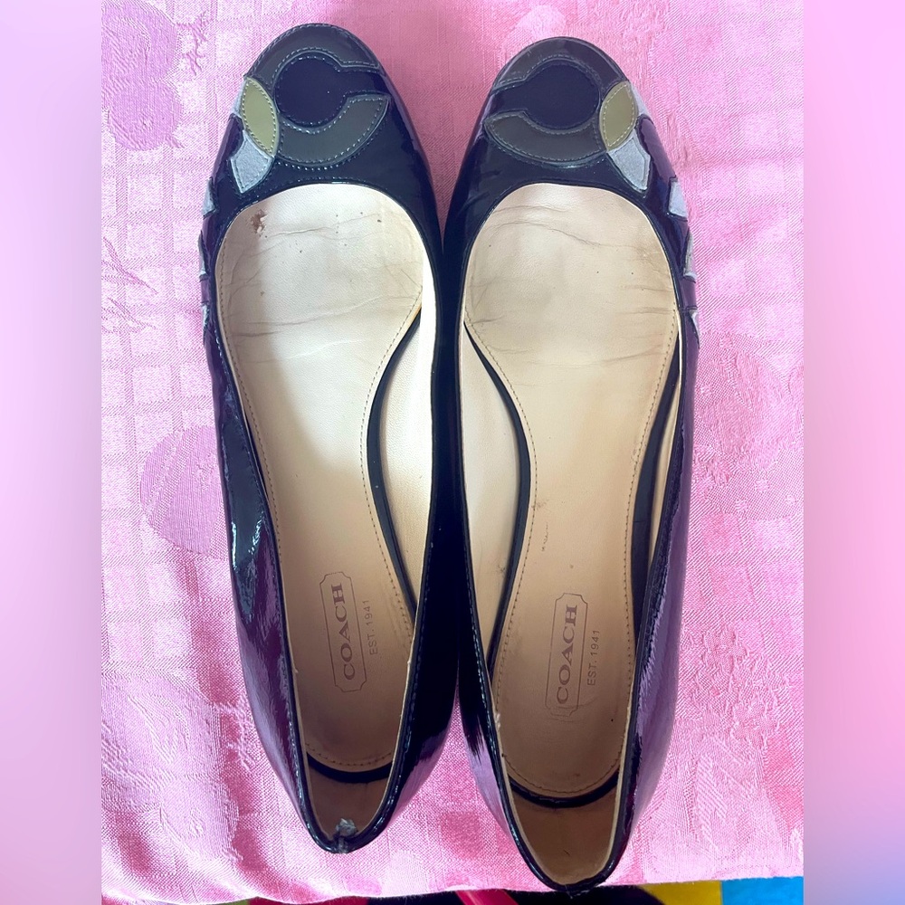 Preowned Coach Kora patent leather ballet flats slip ons 7.5 womens black gold